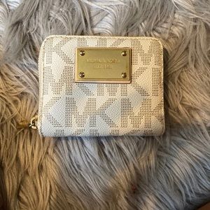 mk wallet